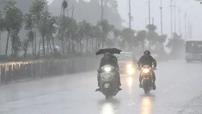Rain alert: తెలంగాణకు భారీ వర్ష సూచన