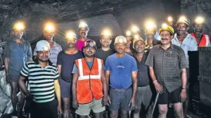 సింగరేణి కార్మికులకు రూ.1.25 కోట్ల ప్రమాద బీమా