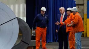 స్టీల్‌, అల్యూమినియంపై ట్రంప్‌ సుంకాల పెంపు .. ఉత్తర్వులపై సంతకాలు