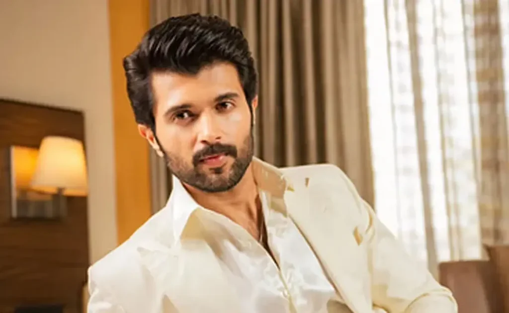 Vijay: నటుడు విజయ్ దేవరకొండ పై అట్రాసిటీ కేసు నమోదు