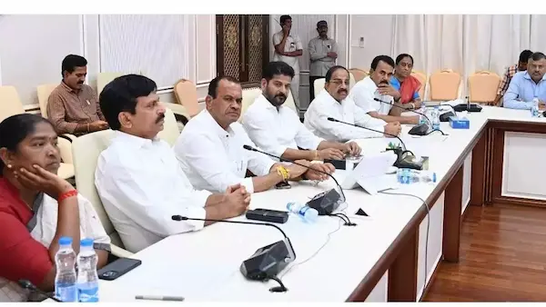 TG Cabinet: మంత్రుల పనితీరుపై కేబినెట్ సమావేశం..