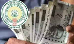 భూమి లేని పేదలకు పింఛన్లు పంపిణి..