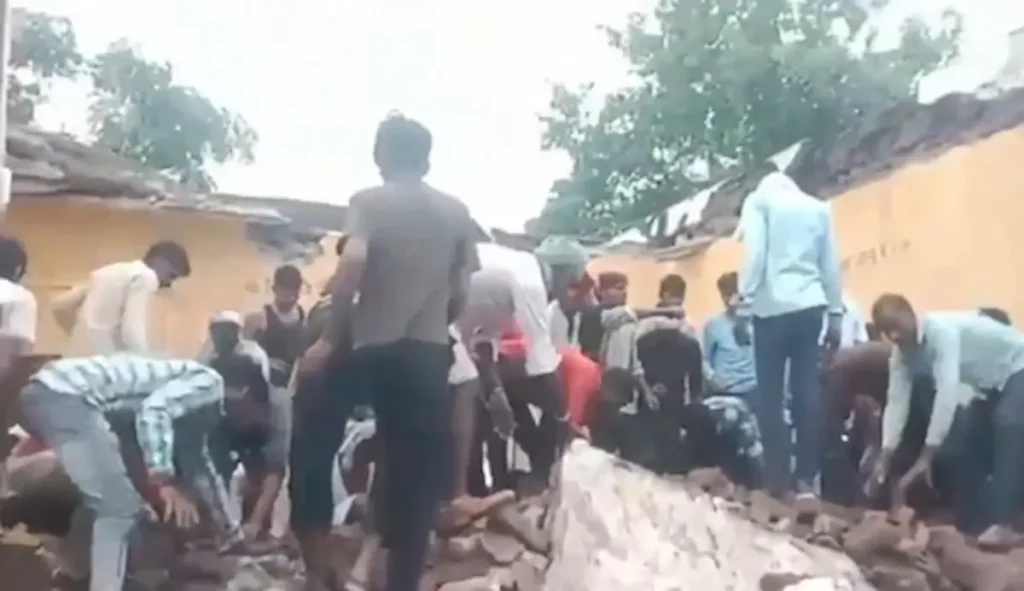 Rajasthan: రాజస్థాన్ లో విషాదం.. పైకప్పు కూలి ఐదుగురు చిన్నారులు మృతి