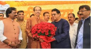 మళ్ళీ ఒకే వేదికపైకి థాకరే బ్రదర్స్