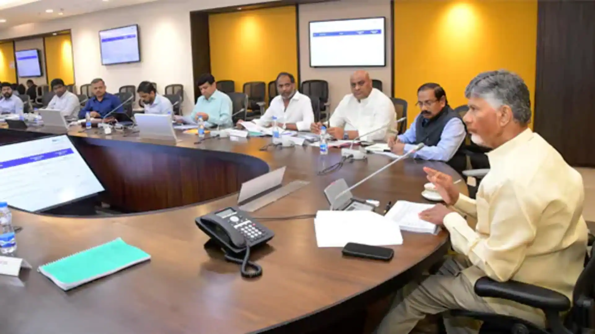 Chandrababu : 100 బిలియన్ డాలర్ల పెట్టుబడులే టార్గెట్: చంద్రబాబు