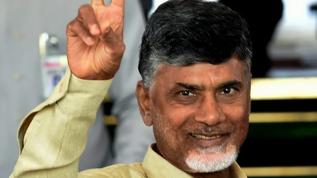Chandrababu : పన్ను ఎగవేతలు అడ్డుకోవడానికి టెక్నాలజీ ఉపయోగించండి : చంద్రబాబు