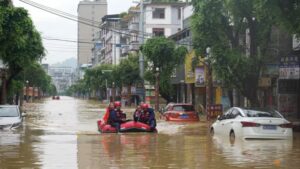 చైనాలో వరదల బీభత్సం.. ఆరుగురు మృతి