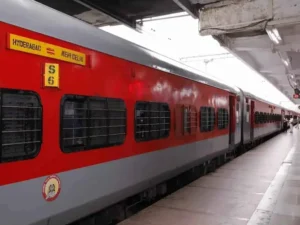 తిరుమలకు వెళ్లే భక్తుల కోసం ప్రత్యేక రైలు