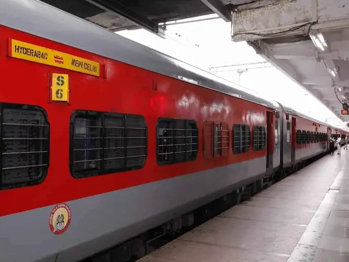 Tirumala: తిరుమలకు వెళ్లే భక్తుల కోసం ప్రత్యేక రైలు