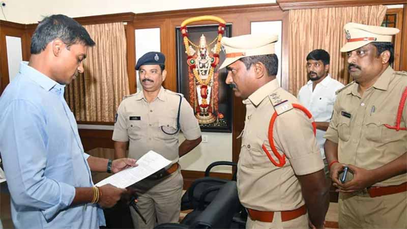 Midhun Reddy : రాజమండ్రి జైలుకు మిథున్ రెడ్డి తరలింపు