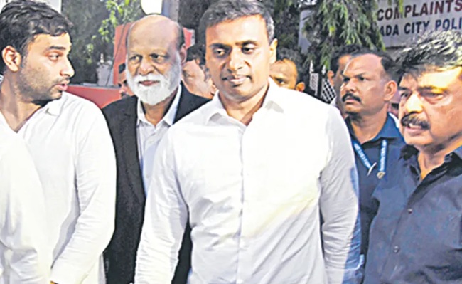 Mithun Reddy : జైల్లో ప్ర‌త్యేక వ‌స‌తుల కోసం మిథున్‌రెడ్డి పిటిష‌న్లు