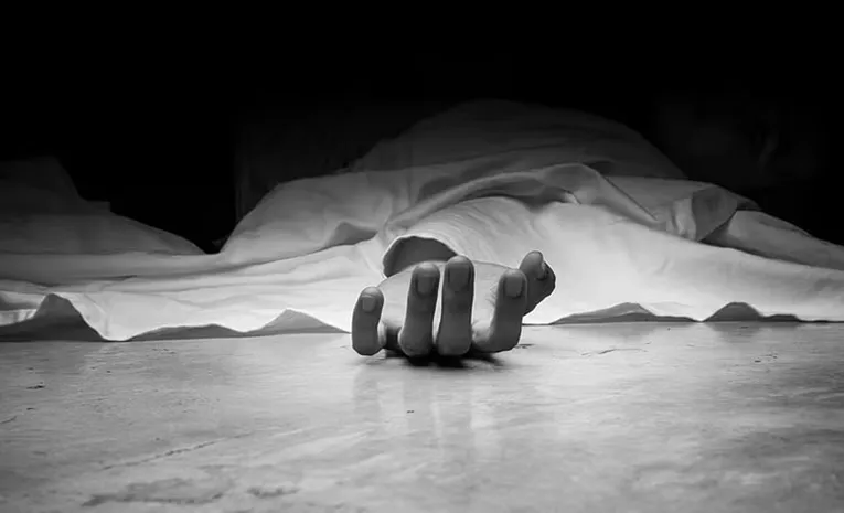 Murder Case : యాదాద్రిలో భక్తుడిపై కత్తితో దాడి… గాయాలతో మృతి