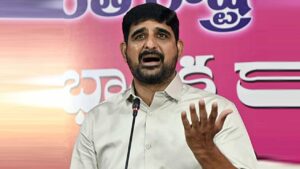 రేవంత్ రెడ్డిపై కౌశిక్ రెడ్డి తీవ్ర వ్యాఖ్యలు