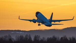 H1B Visa ఎఫెక్ట్ ..2 గంటల్లోనే భారీగా పెరిగిన టికెట్ ధర