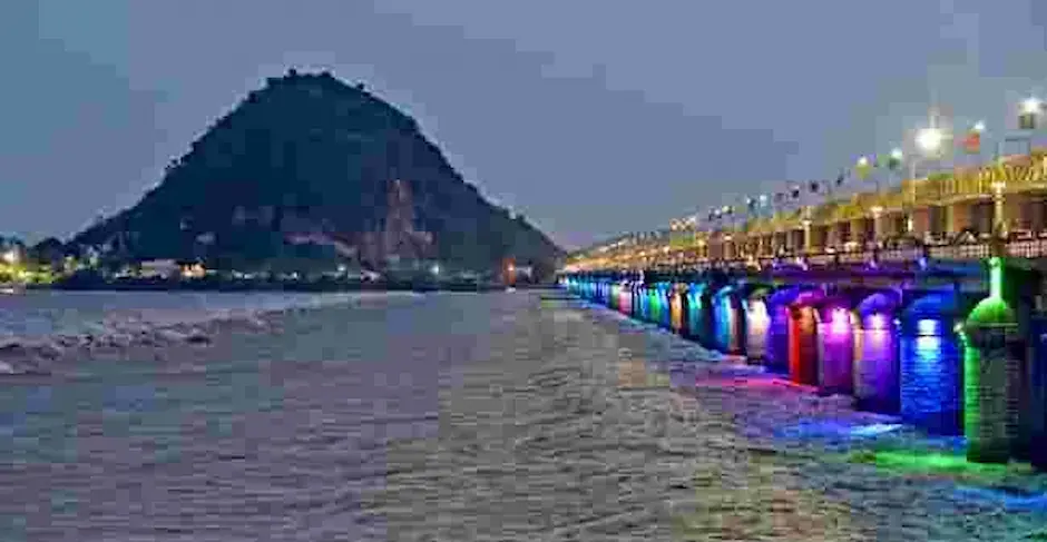 Krishna River: తగ్గుముఖం పట్టిన కృష్ణానది వరద ప్రవాహం