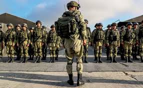 Russia : బాటిళ్లలో విషం.. నీళ్లు తాగి మృతి చెందిన నలుగురు రష్యా సైనికులు