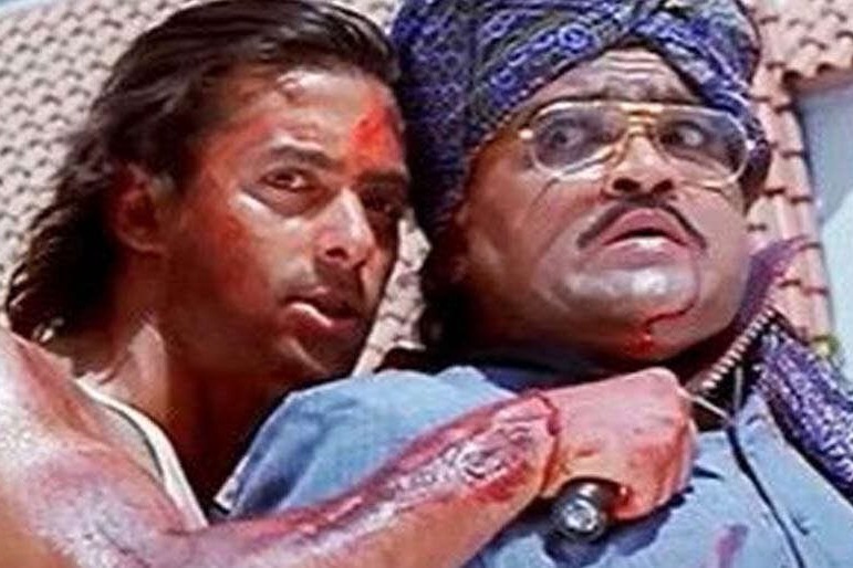 Salman Khan : చిత్రీకరణలో తోటి నటుడి మెడపై నిజమైన కత్తిపెట్టిన సల్మాన్ ఖాన్