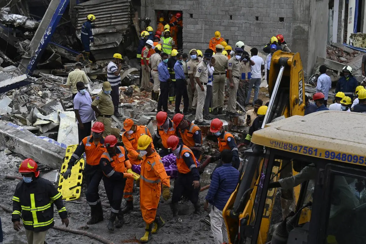 సిగాచీ పేలుడులో 9 మంది గల్లంతు..