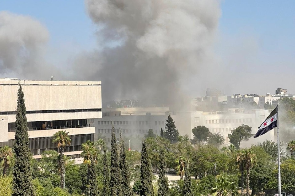 Syria : సిరియా సైనిక ప్రధాన కార్యాలయంపై ఇజ్రాయెల్ దాడి