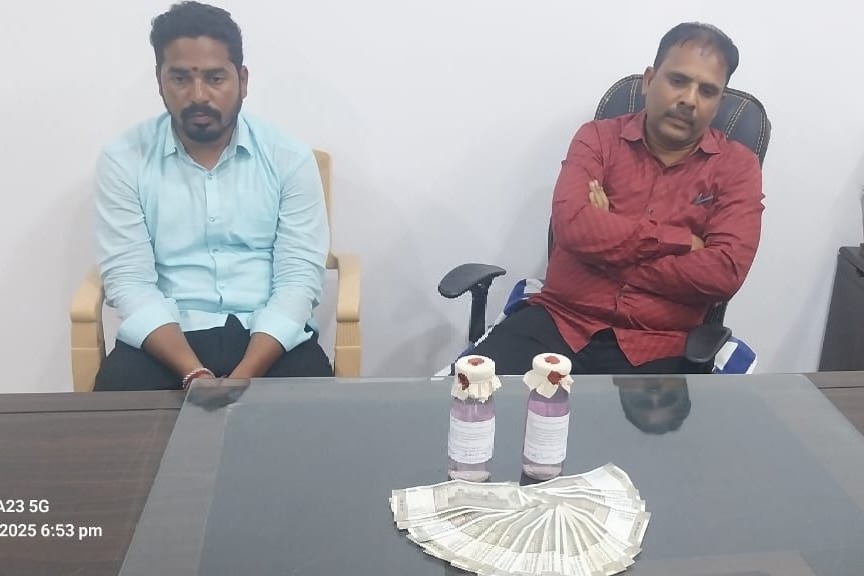 Talakondapalli Tahsildar : రూ. 10,000 లంచం : ఏసీబీకి రెడ్ హ్యాండెడ్‌గా చిక్కిన తహసీల్దార్