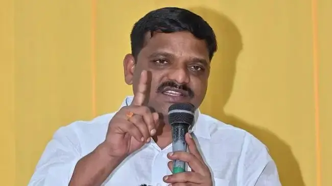 Teenmar Mallanna: తీన్మార్‌ మల్లన్న కార్యాలయంపై దాడి