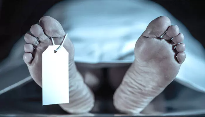 Thavisak :100 బీర్లు తాగి ఒక వ్యక్తి మృతి..ఎందుకంటే?