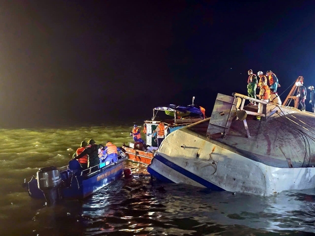 Vietnam Boat Accident : వియత్నాంలో పడవ బోల్తా పడి 34 మంది మృతి