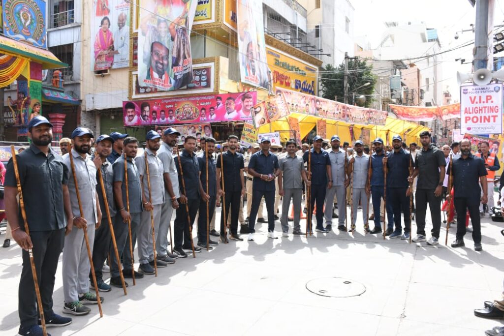 Secunderabad Bonala: సికింద్రాబాద్ బోనాల జాతరలో పాల్గొన్న ప్రముఖులు..