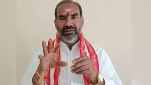 బీసీ రిజర్వేషన్ పై రఘునందన్ మౌనం ఎందుకు పాటిస్తున్నారు: ఆది శ్రీనివాస్