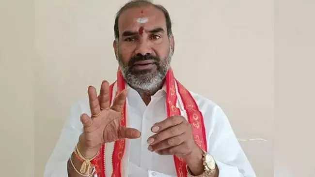 Aadi Srinivas: బీసీ రిజర్వేషన్ పై రఘునందన్ మౌనం ఎందుకు పాటిస్తున్నారు: ఆది శ్రీనివాస్