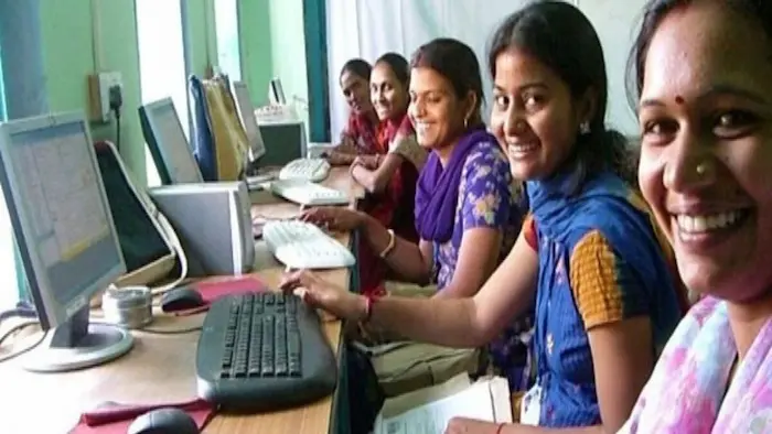Women Employees: ఏపీ మహిళా ఉద్యోగులకు శుభవార్త.. పిల్లల సంరక్షణకు క్రెష్‌లు ఏర్పాటు 