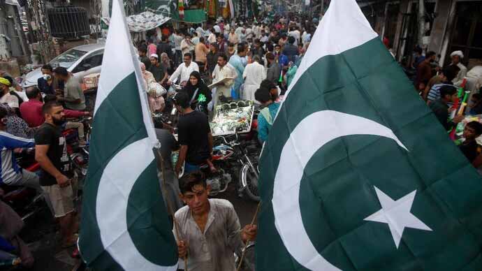 Pakistan: The bluff that is showing dots to Pakistan