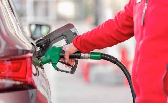 Delhi : మిడిల్ క్లాస్ ప్రజలకు భారమేనా?