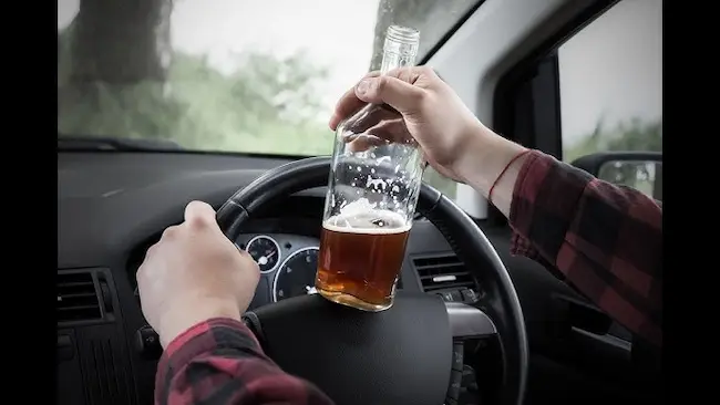 Pilot: మందుబాబుల్లో పైలట్లు కూడా!