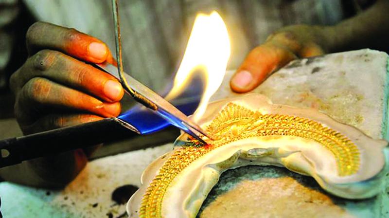 Goldsmiths : స్వర్ణకారులకు ప్రత్యేక కార్పొరేషన్ ఏర్పాటు చేయాలి