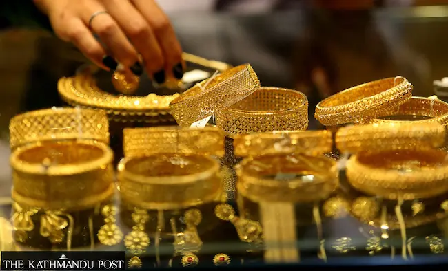 Gold Price Today: తగ్గిన బంగారం ధరలు