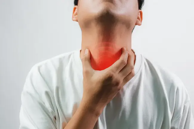  Throat Pain : గొంతు నొప్పి ఇతర స‌మ‌స్య‌ల‌కు వంటింటి  చిట్కాలు!