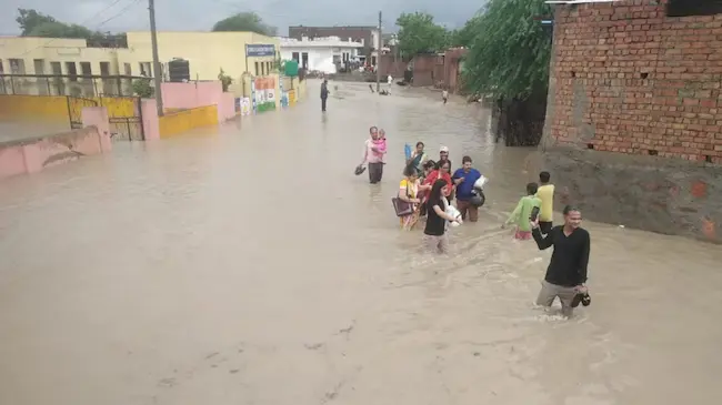 Heavy rians : రాజస్థాన్‌లో కుండపోత వర్షాలు.. 12 మంది మృతి !