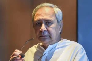 పాఠ్యాంశాన్ని తొల‌గించ‌డం ప‌ట్ల ..మాజీ సీఎం ఆందోళ‌న