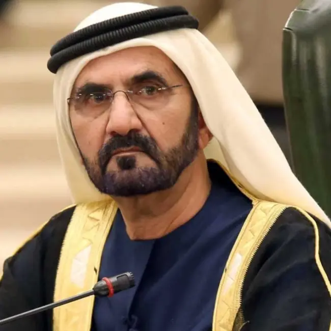 Dubai Ruler : సామాన్యుడిగా ట్రామ్‌లో ప్రయాణించిన దుబాయ్‌ పాలకుడు