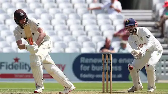 Dom Sibley Triple Century: డొమ్ సిబ్లీ ట్రిపుల్ సెంచరీ– సుర్రే భారీ స్కోరు