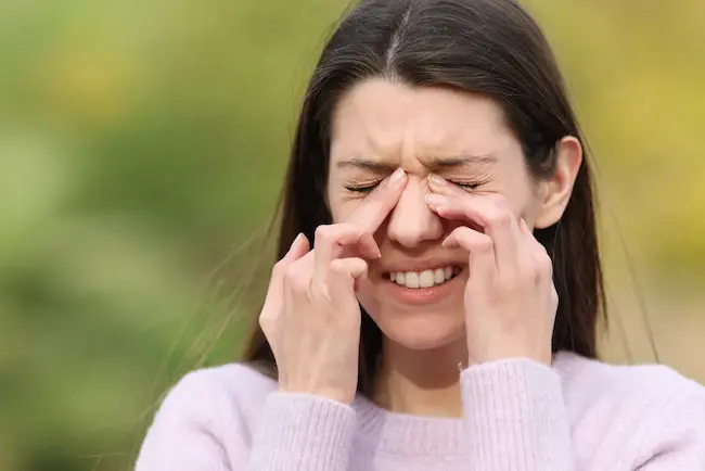 Itchy Eyes: కళ్ళ దురద.. కంటి చూపు సమస్యలు