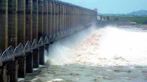 కృష్ణమ్మ పరవళ్లు.. జూరాలకు భారీ వరద