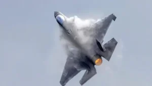 అమెరికాలో కూలిన ఎఫ్-35 యుద్ధ విమానం