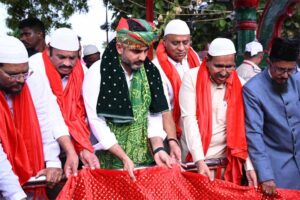 ఆరోగ్యం రొట్టె స్వీకరించిన లోకేశ్.. ఎందుకంటే?