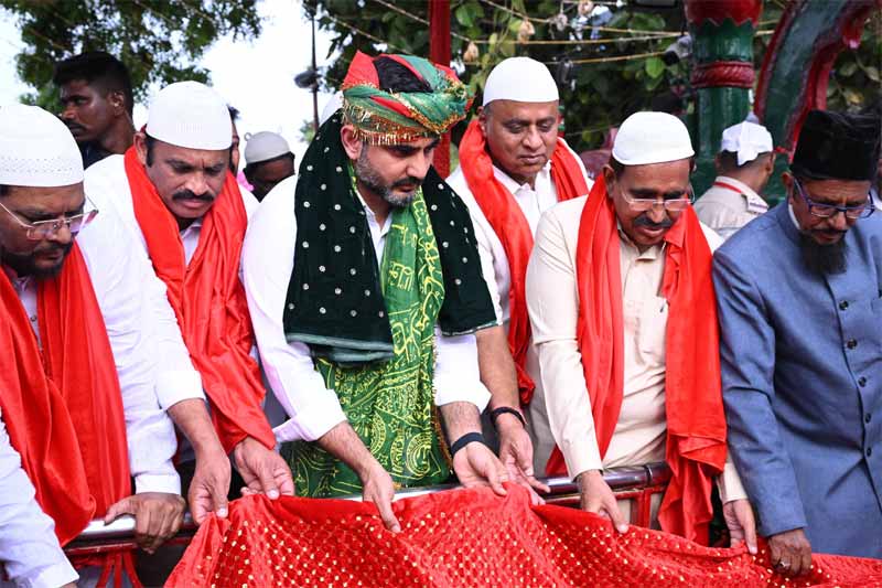 Nellore : ఆరోగ్యం రొట్టె స్వీకరించిన లోకేశ్.. ఎందుకంటే?