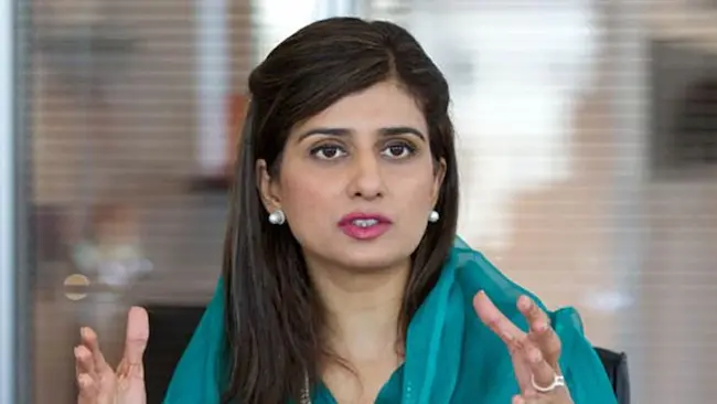 Hina Rabbani Khar: మీడియా ముందే పరువు తీసుకున్న పాక్