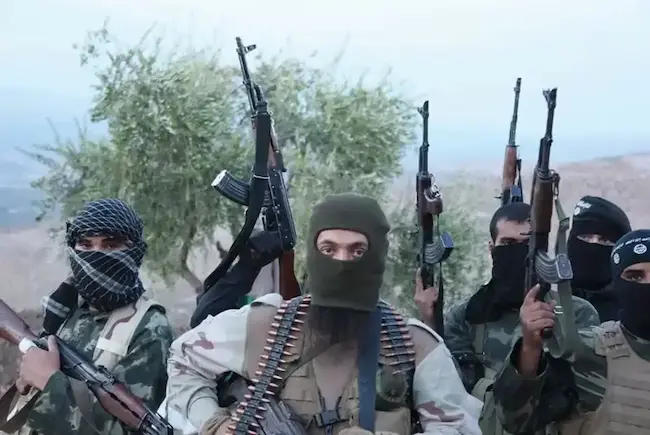 Terrorist: రెండు ఉగ్ర శిబిరాలను మళ్లీ పునరుద్ధరించిన పాక్