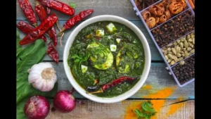 పాలక్ మసాలా గుడ్డు