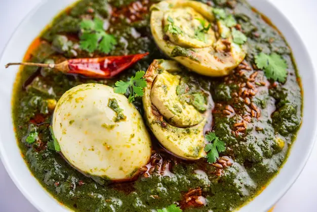 Palak Masala Egg
